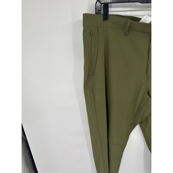 FABLETICS mens don trouser pants Green Athletic Stretch Zip Pockets Size 38x32 - Picture 3 of 5